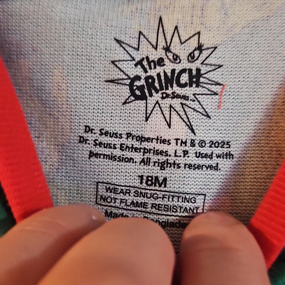 DR SEUSS THE GRINCH 4 PIECE YOUTH PJ SET: NEW WITH TAGS: SIZE 18 MTH